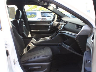 2026 Jeep Grand Cherokee Laredo Altitude