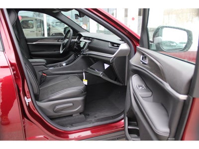 2026 Jeep Grand Cherokee Laredo Altitude