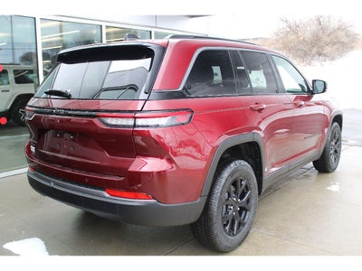 2026 Jeep Grand Cherokee Laredo Altitude