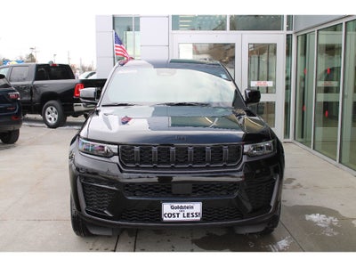 2026 Jeep Grand Cherokee Laredo Altitude