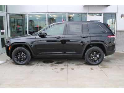 2026 Jeep Grand Cherokee Laredo Altitude