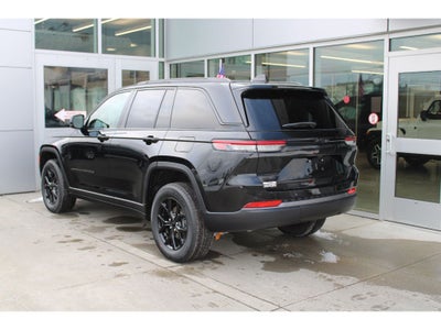 2026 Jeep Grand Cherokee Laredo Altitude