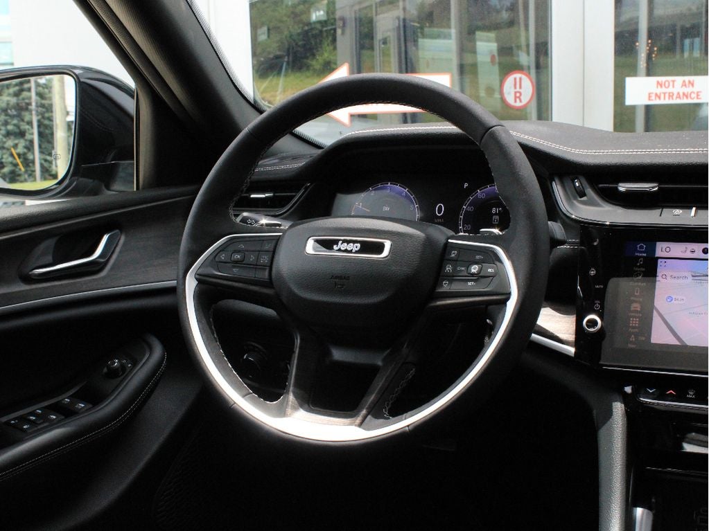 2026 Jeep Grand Cherokee Laredo Altitude