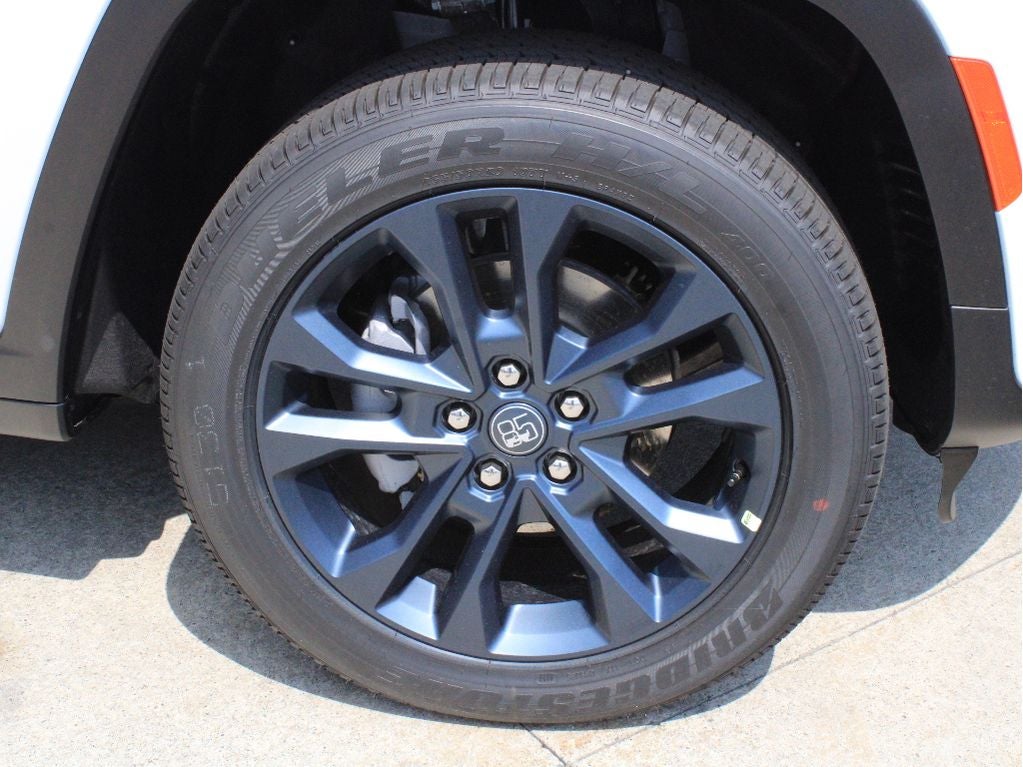 2026 Jeep Grand Cherokee 85th Anniversary Edition