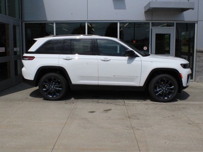 2026 Jeep Grand Cherokee 85th Anniversary Edition