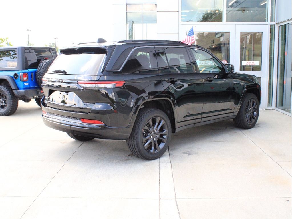2026 Jeep Grand Cherokee Limited Reserve