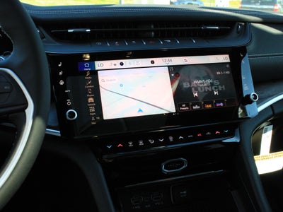 2027 Jeep Grand Cherokee Limited Reserve