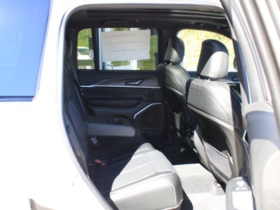2027 Jeep Grand Cherokee Limited Reserve