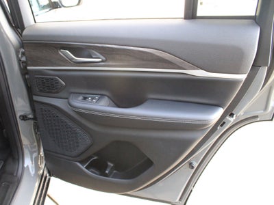 2027 Jeep Grand Cherokee Limited
