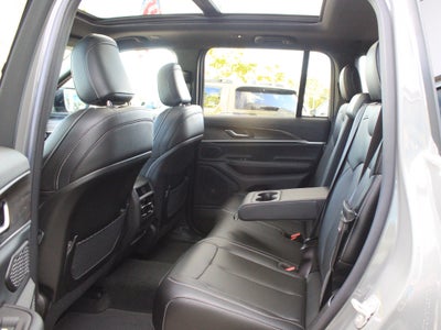 2027 Jeep Grand Cherokee Limited