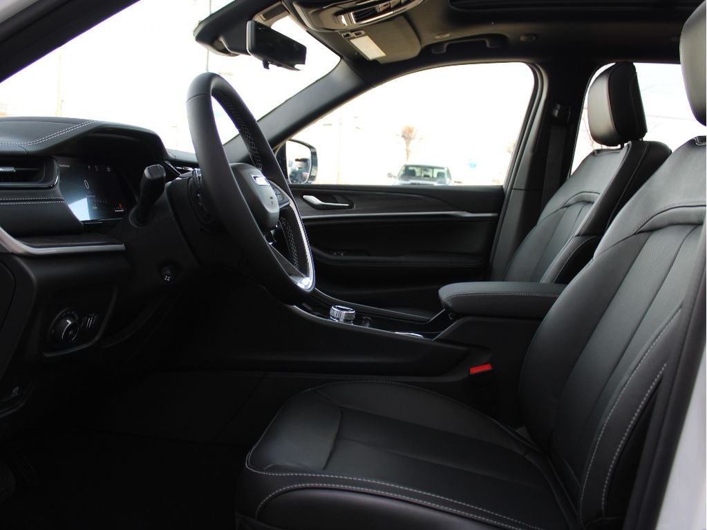 2026 Jeep Grand Cherokee Limited Reserve