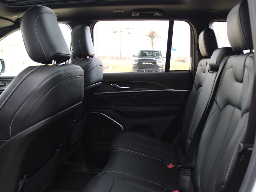 2026 Jeep Grand Cherokee Limited Reserve