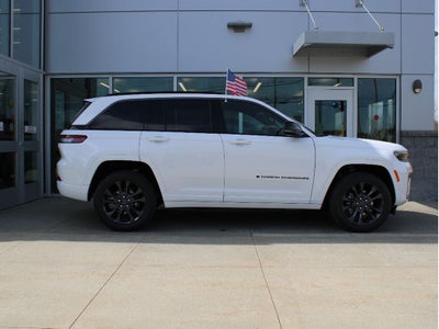 2026 Jeep Grand Cherokee Limited Reserve