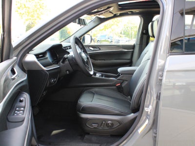 2027 Jeep Grand Cherokee Limited Reserve
