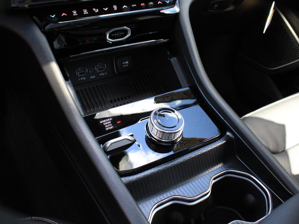 2027 Jeep Grand Cherokee Limited Reserve