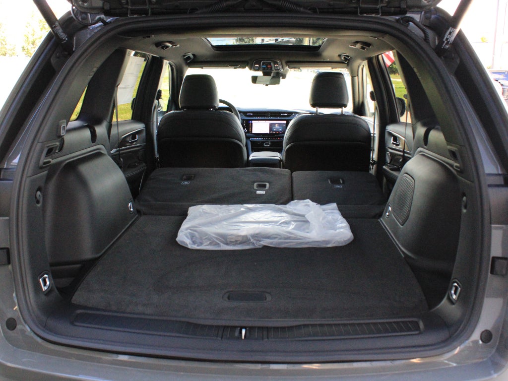2027 Jeep Grand Cherokee Limited Reserve