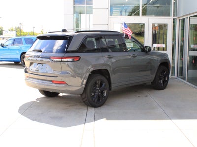 2027 Jeep Grand Cherokee Limited Reserve