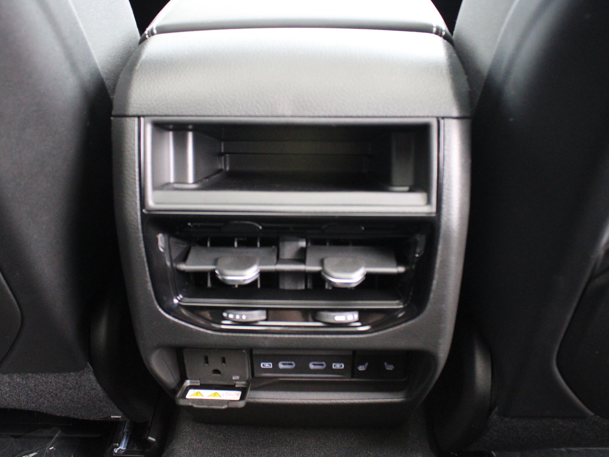 2027 Jeep Grand Cherokee Limited Reserve