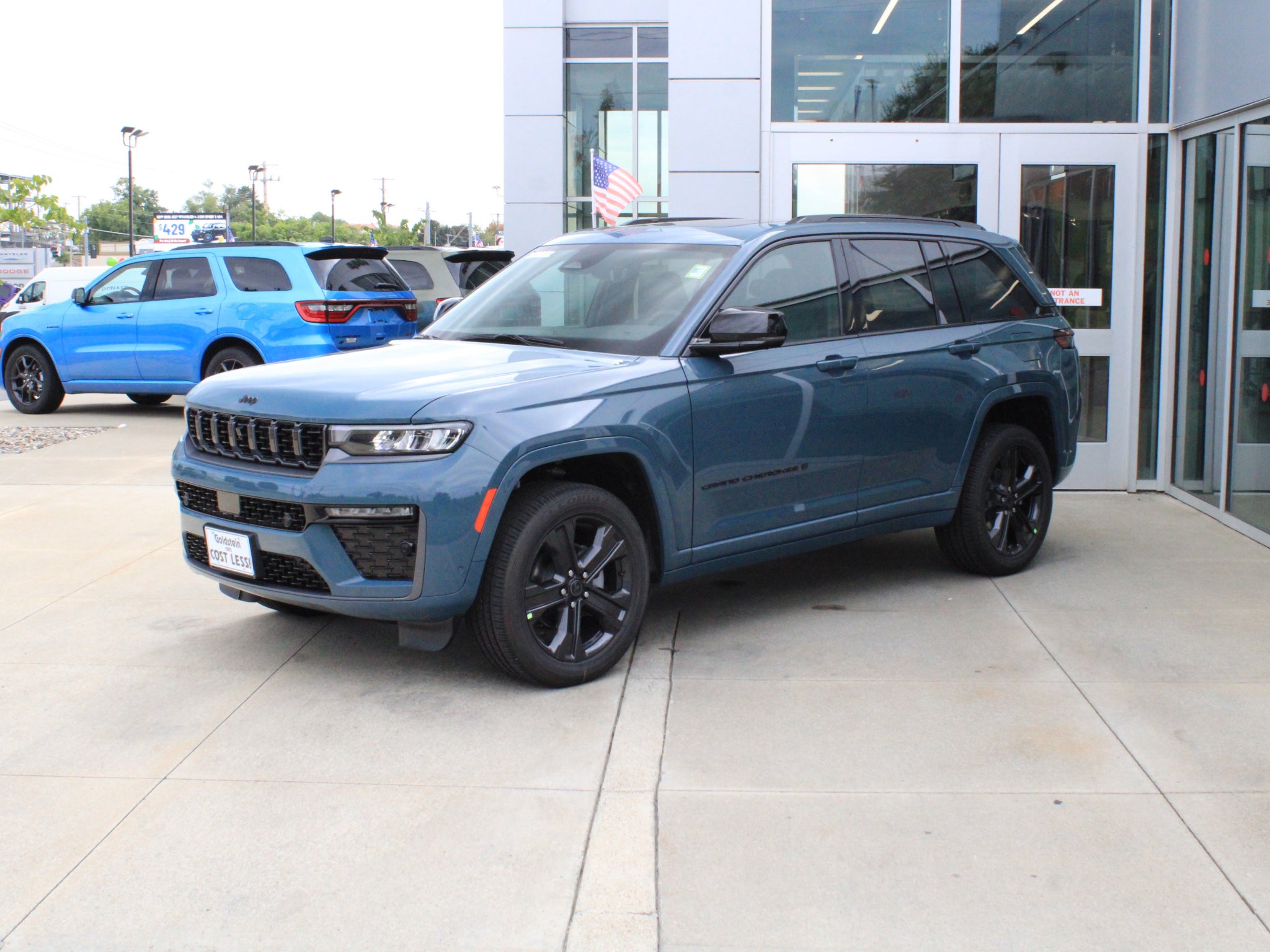 2027 Jeep Grand Cherokee Limited Reserve