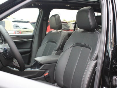 2027 Jeep Grand Cherokee Limited Reserve