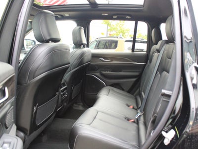 2027 Jeep Grand Cherokee Limited Reserve
