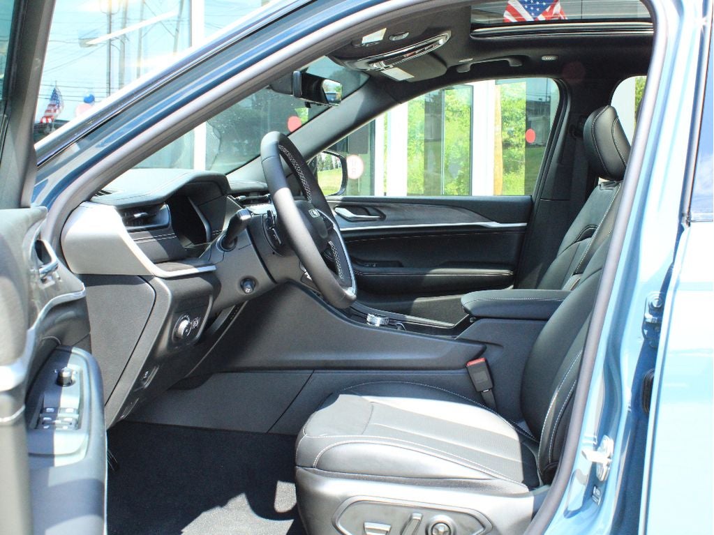 2026 Jeep Grand Cherokee Limited Reserve