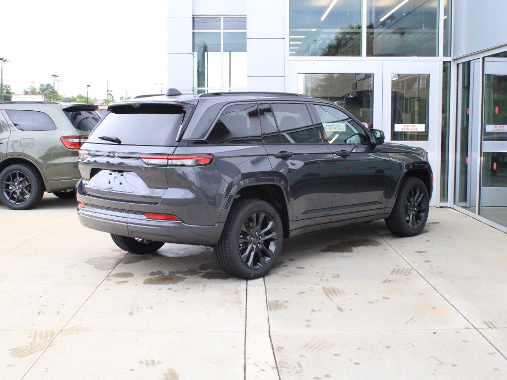 2026 Jeep Grand Cherokee Limited Reserve