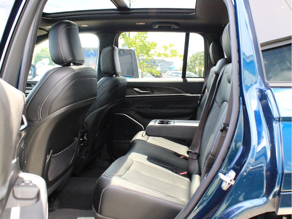 2026 Jeep Grand Cherokee Limited Reserve