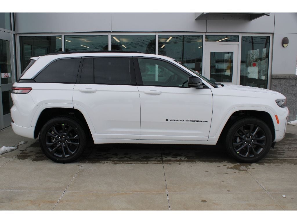 2026 Jeep Grand Cherokee Limited Reserve