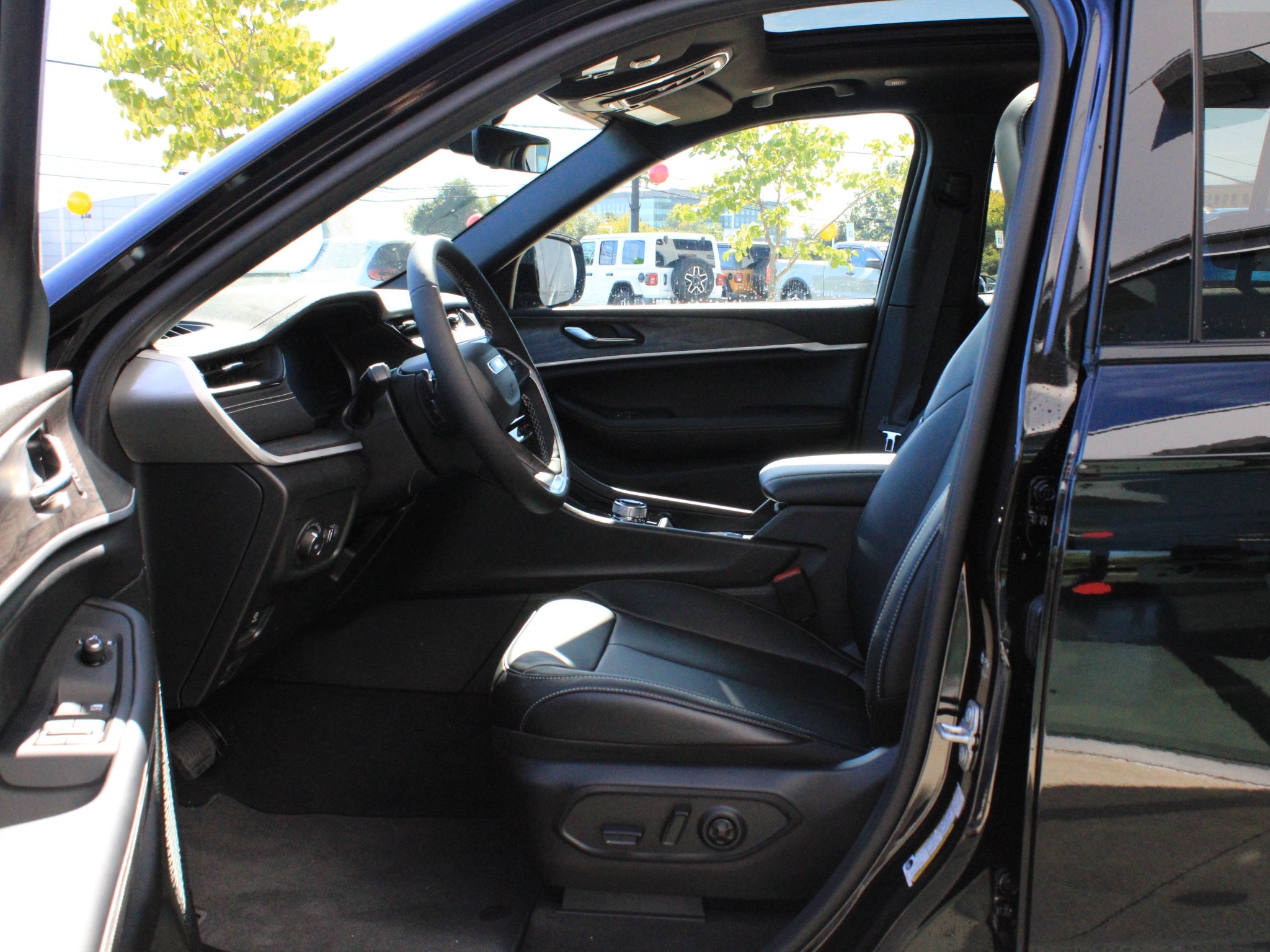2027 Jeep Grand Cherokee Limited