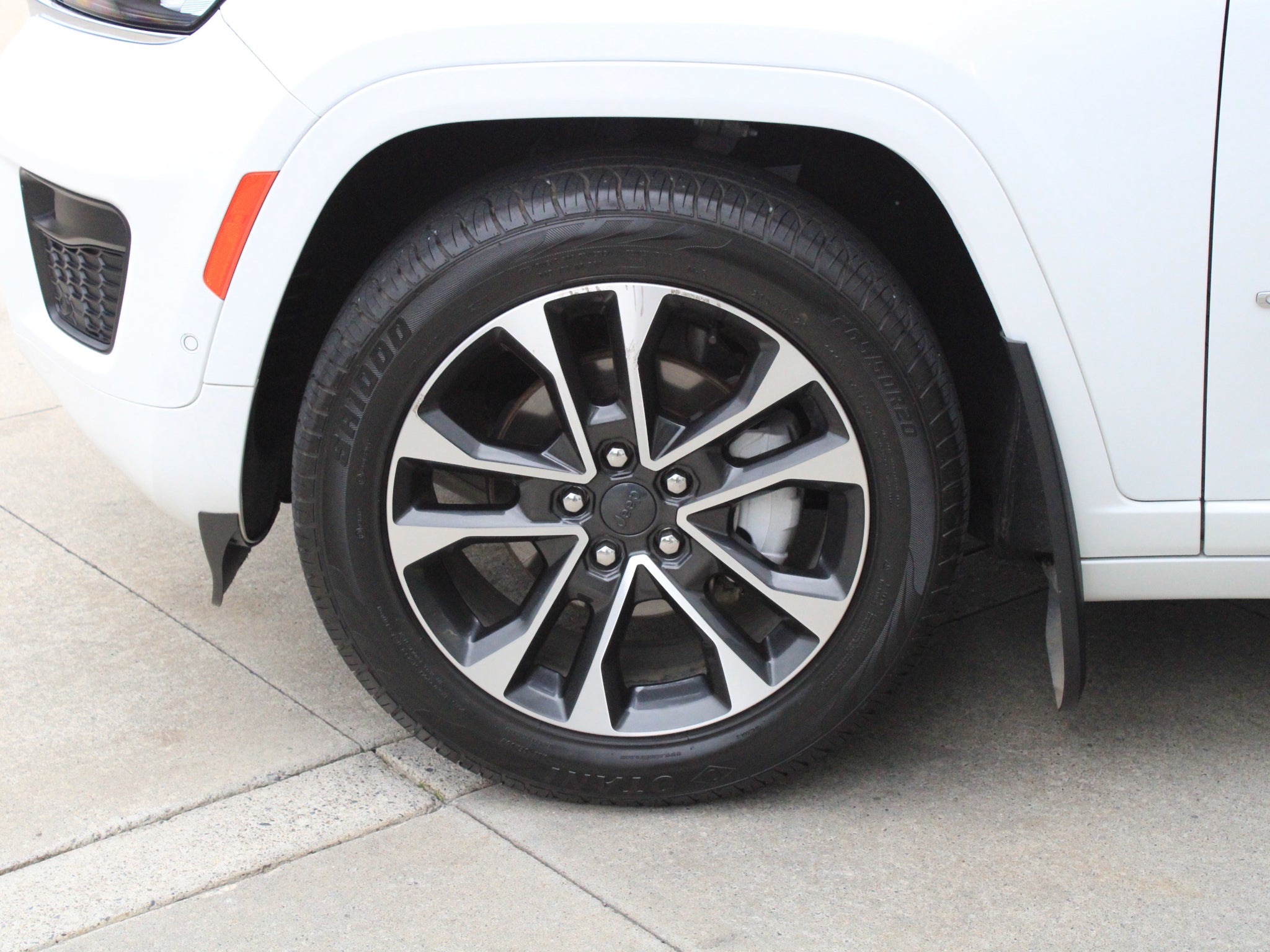2023 Jeep Grand Cherokee Overland