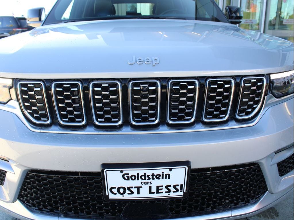 2025 Jeep Grand Cherokee Summit