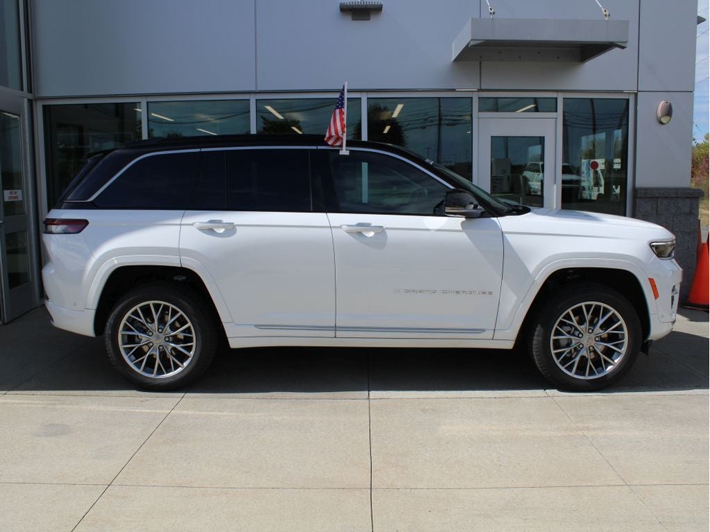 2025 Jeep Grand Cherokee Summit
