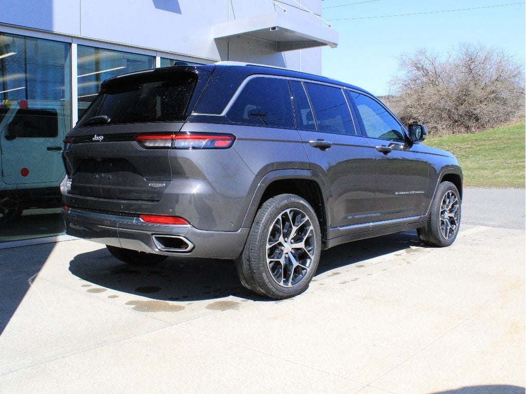 2023 Jeep Grand Cherokee Summit Reserve