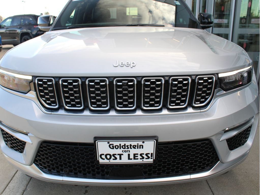 2025 Jeep Grand Cherokee Summit