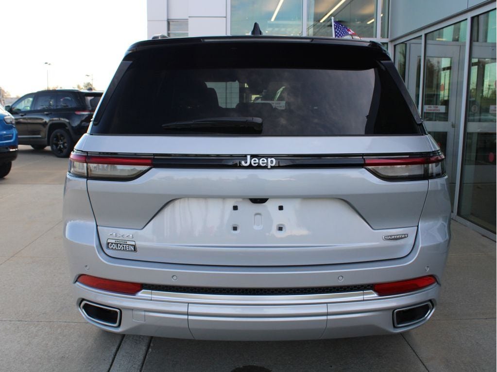 2025 Jeep Grand Cherokee Summit