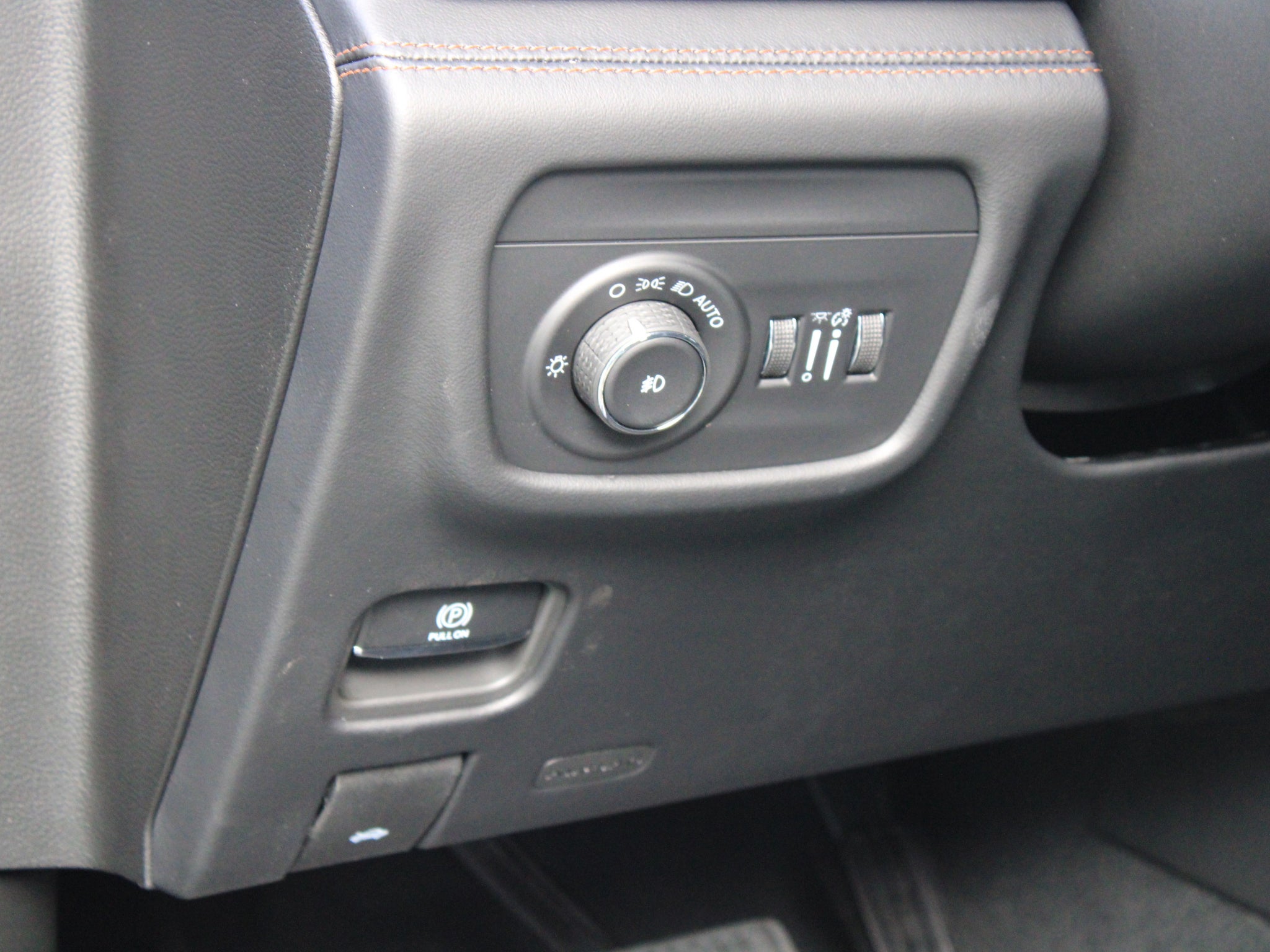 2027 Jeep Grand Cherokee Summit