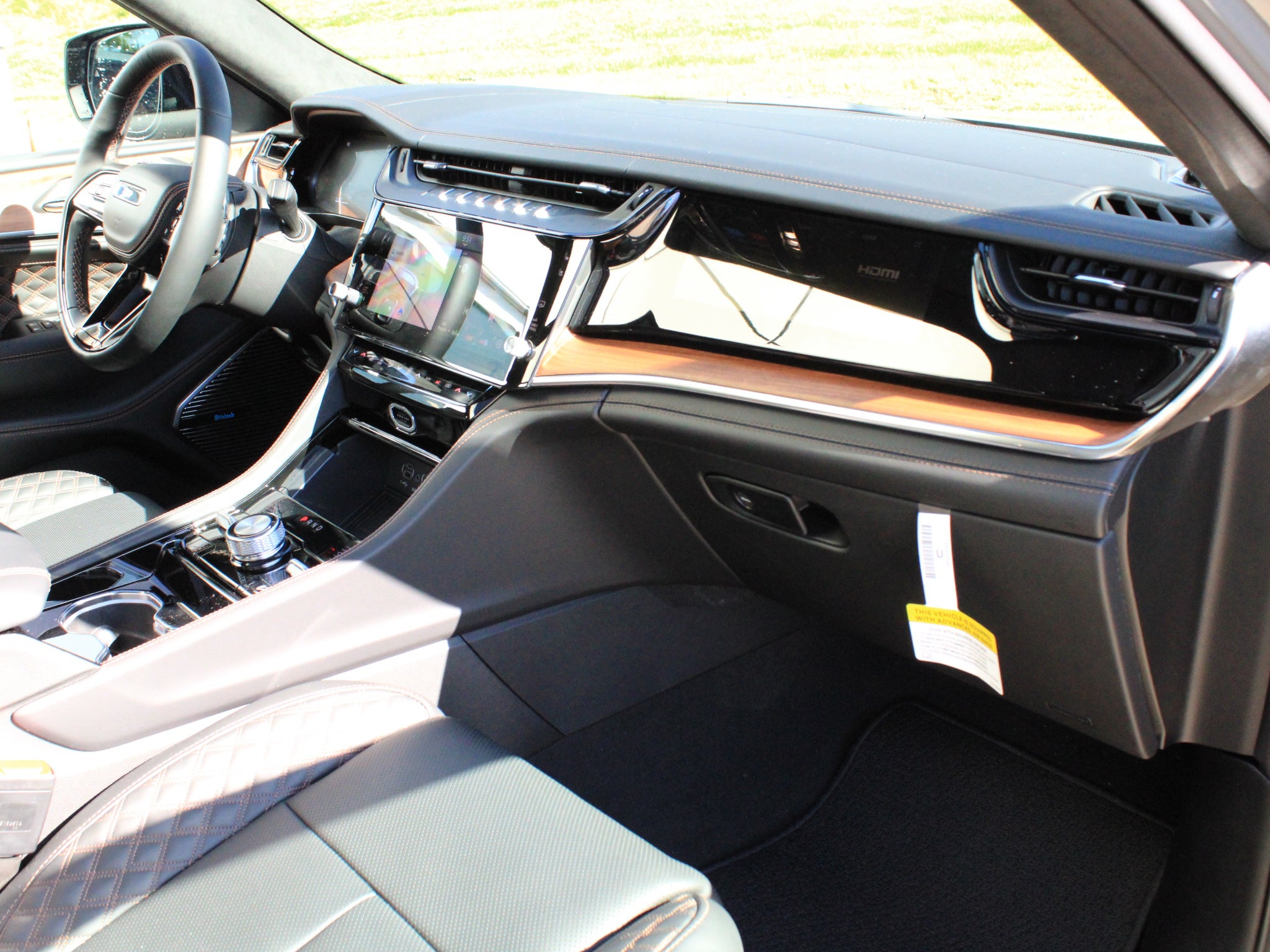 2027 Jeep Grand Cherokee Summit