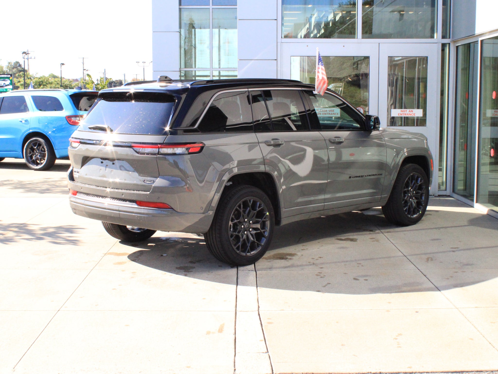 2027 Jeep Grand Cherokee Summit