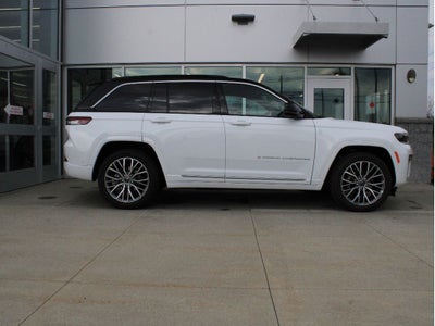 2026 Jeep Grand Cherokee Summit