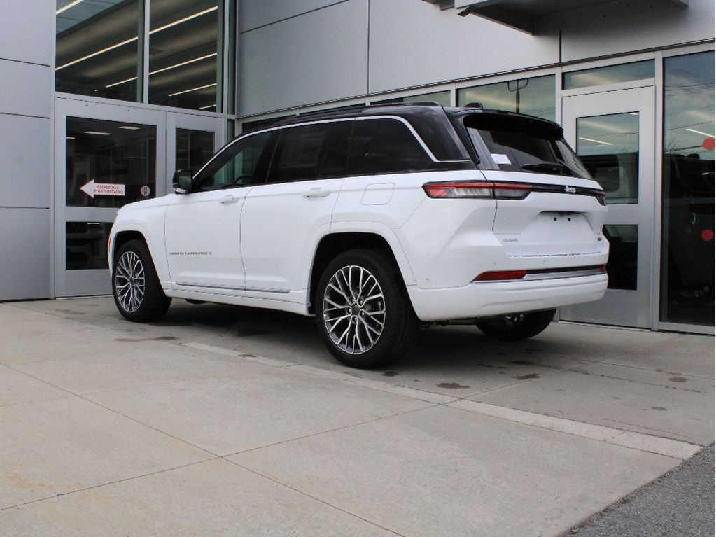 2026 Jeep Grand Cherokee Summit