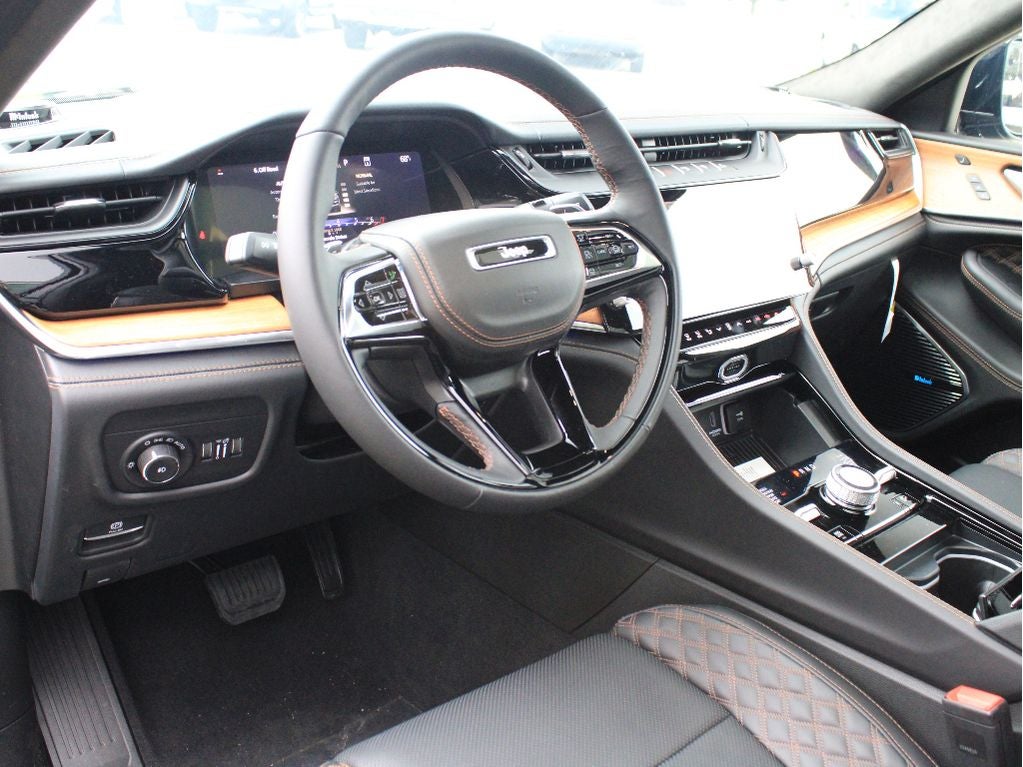 2026 Jeep Grand Cherokee Summit