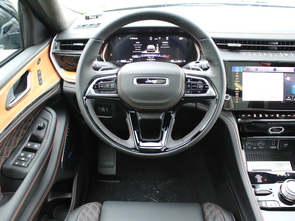 2026 Jeep Grand Cherokee Summit