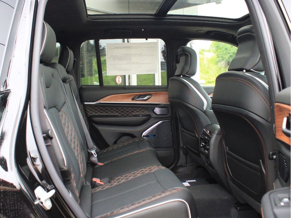 2026 Jeep Grand Cherokee Summit