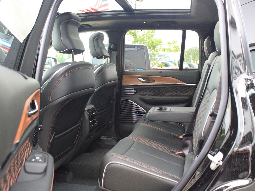 2026 Jeep Grand Cherokee Summit