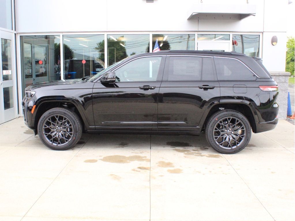 2026 Jeep Grand Cherokee Summit
