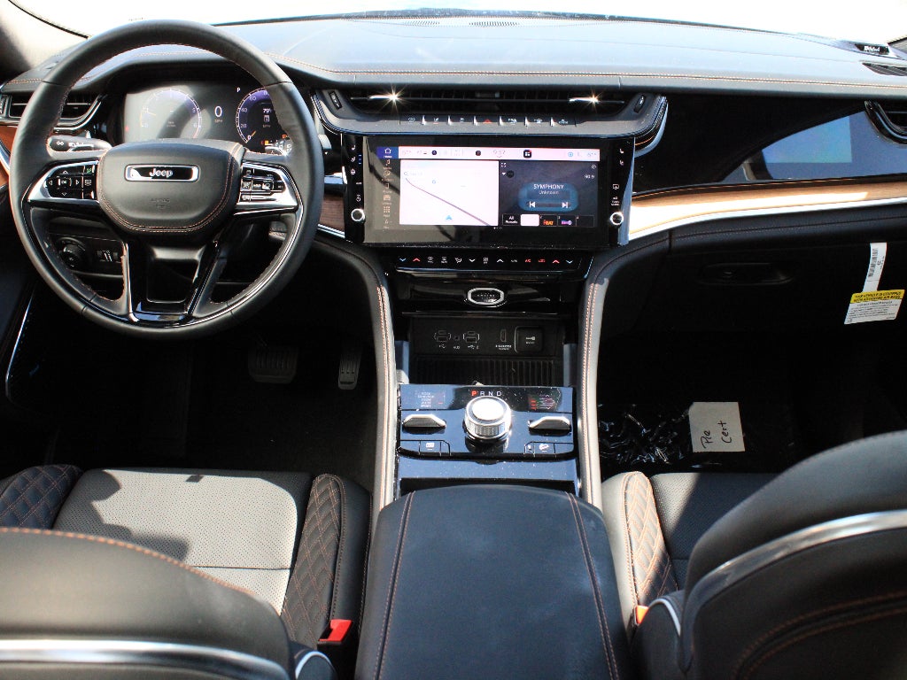 2026 Jeep Grand Cherokee Summit