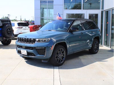2026 Jeep Grand Cherokee Summit