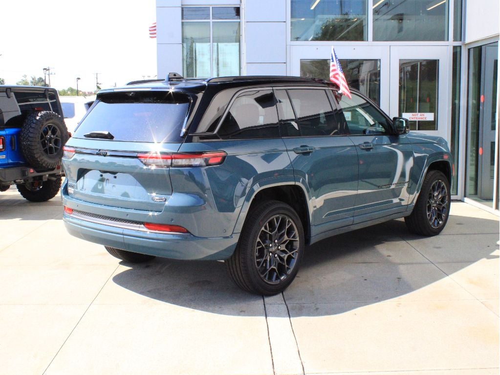 2026 Jeep Grand Cherokee Summit