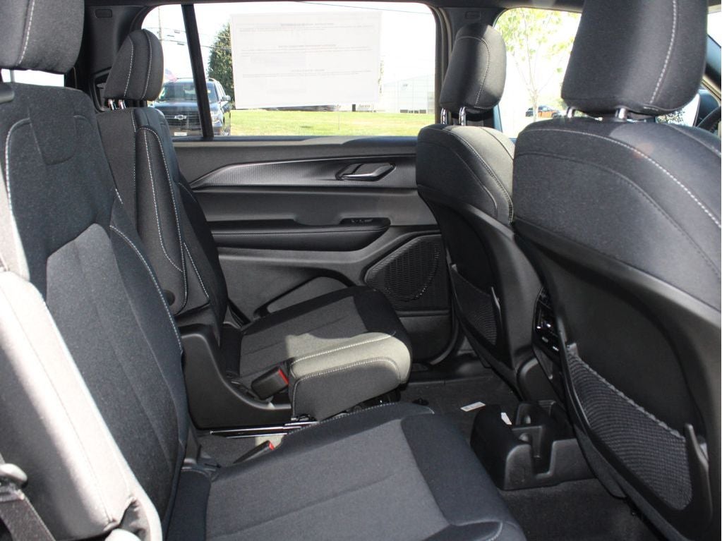 2025 Jeep Grand Cherokee L Laredo X